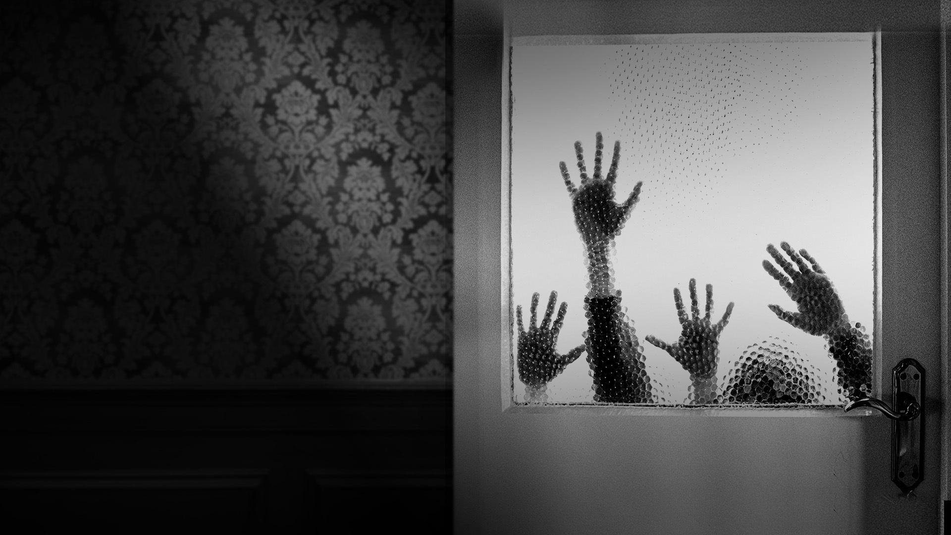 Backdrop for Une enfance crucifiée