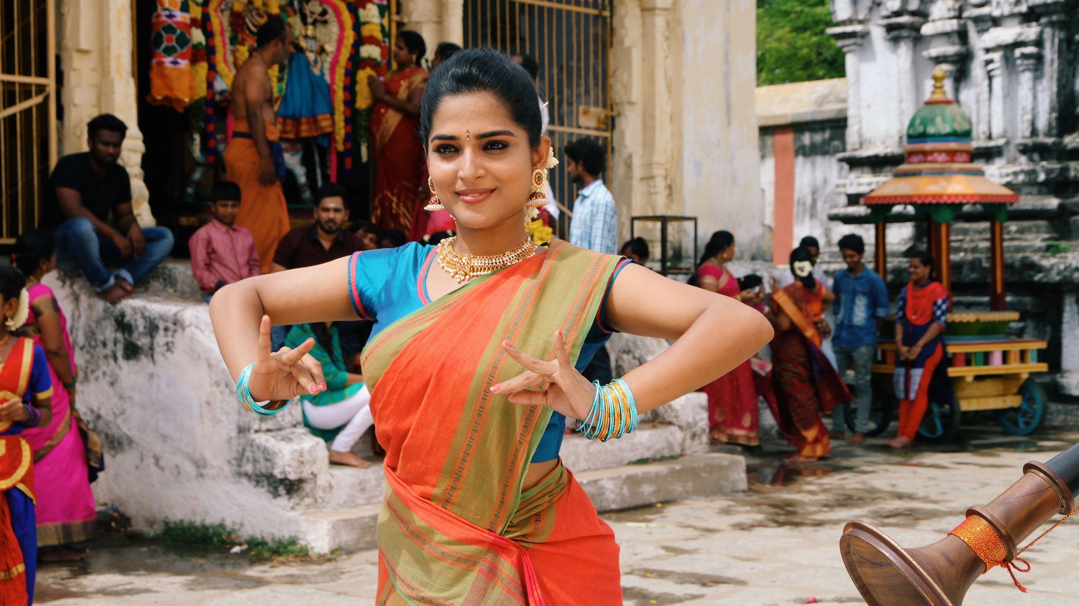 Backdrop for Natpe Thunai
