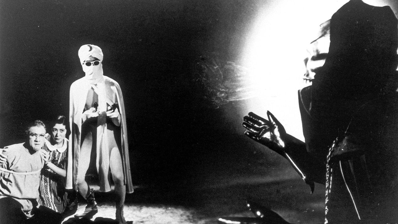 Backdrop for Moonlight Mask: Duel to the Death in Dangerous Waters