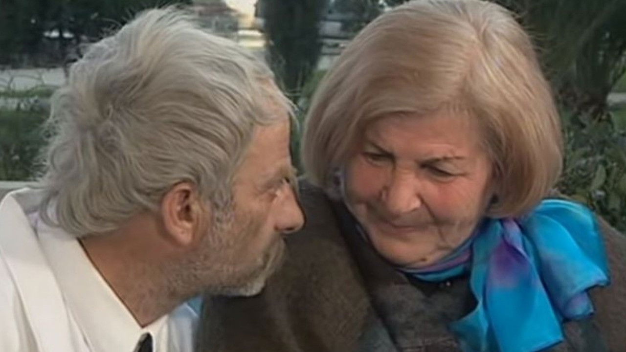 Backdrop for Një Baba Tepër