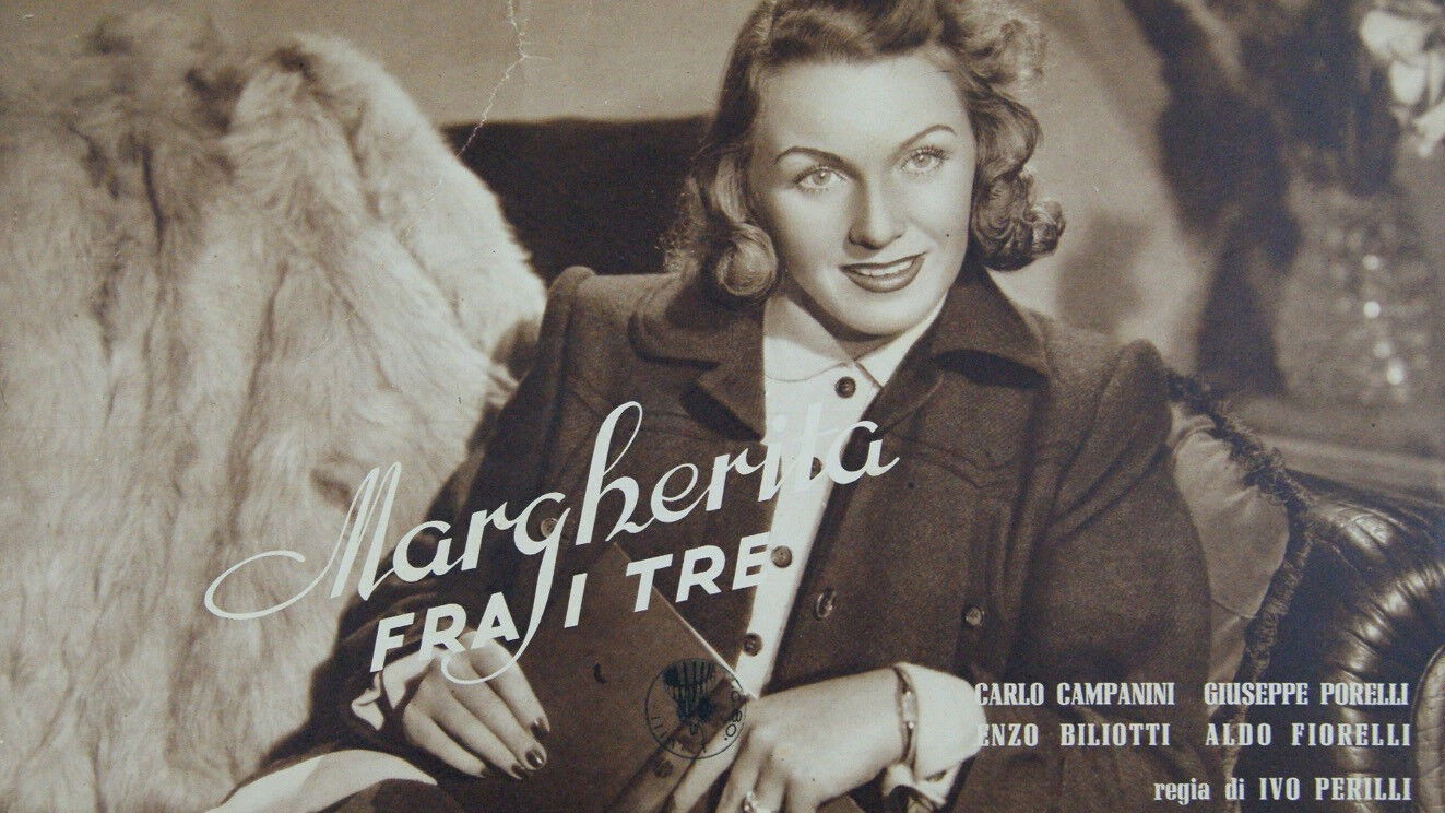 Backdrop for Margherita fra i tre