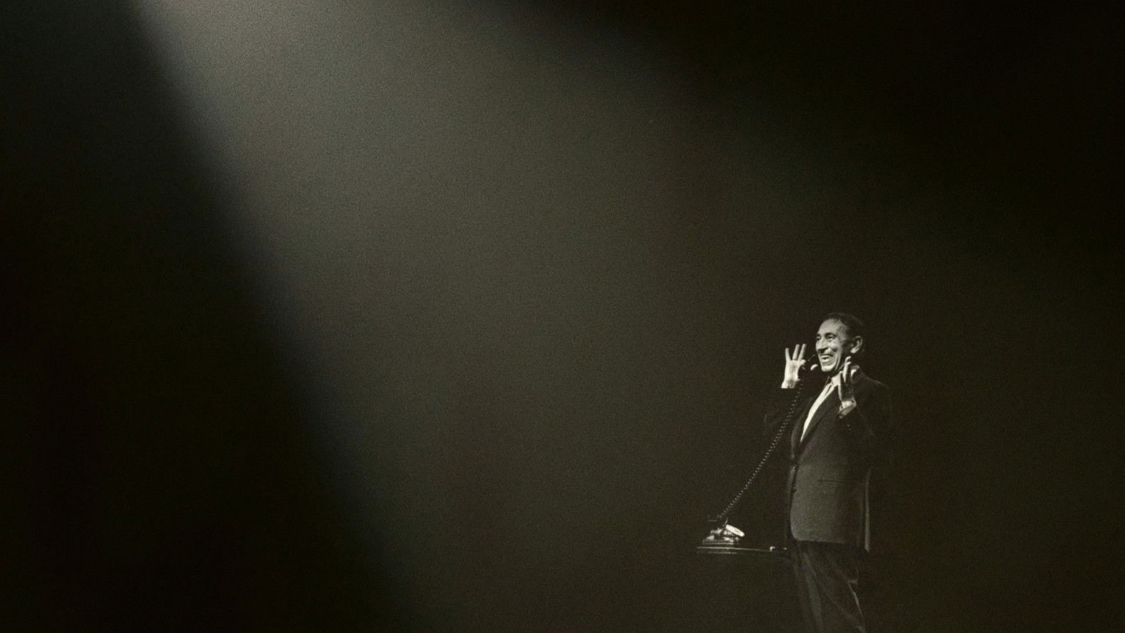 Backdrop for Gila nunca fue serio