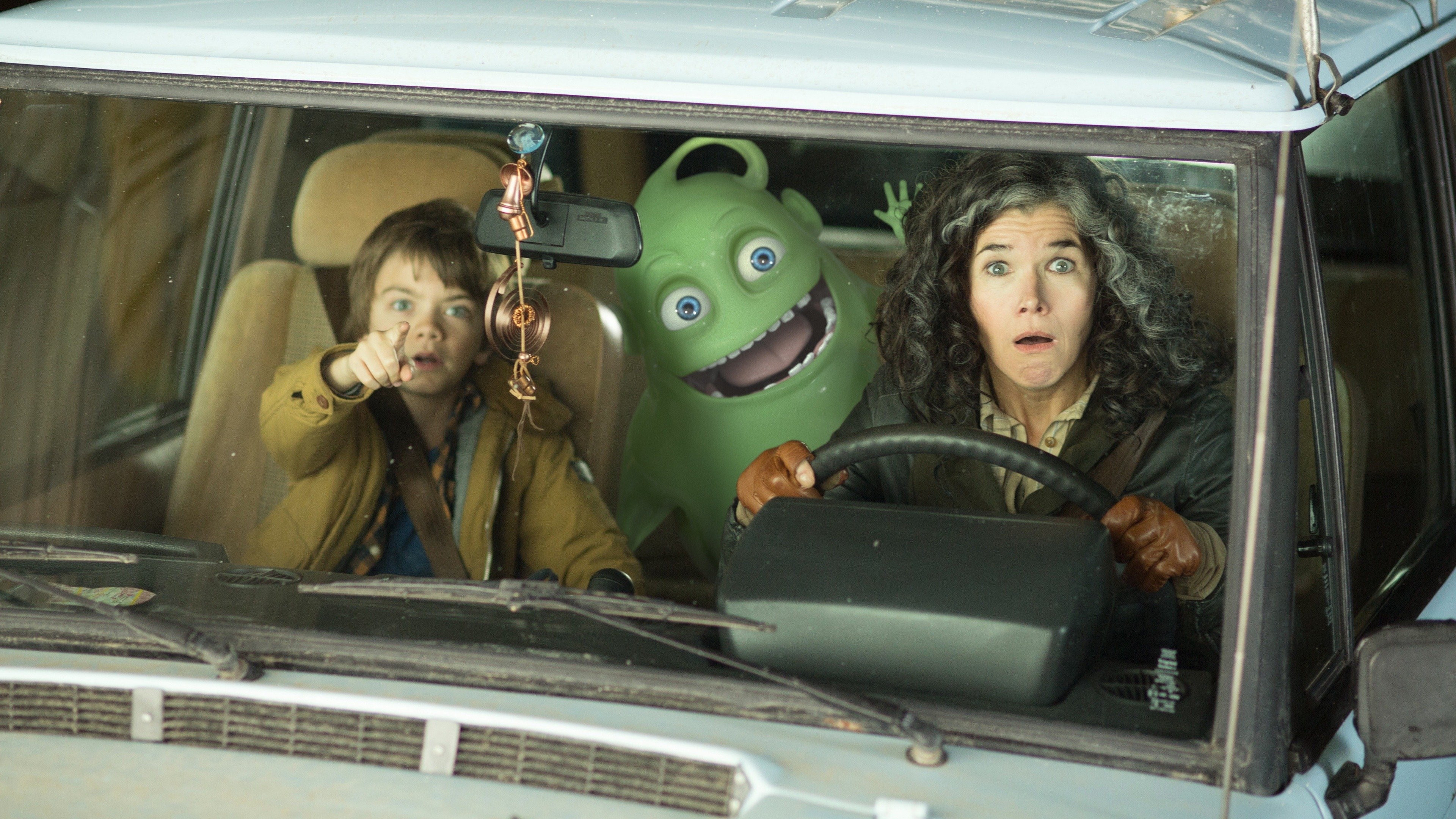 Backdrop for Ghosthunters: On Icy Trails