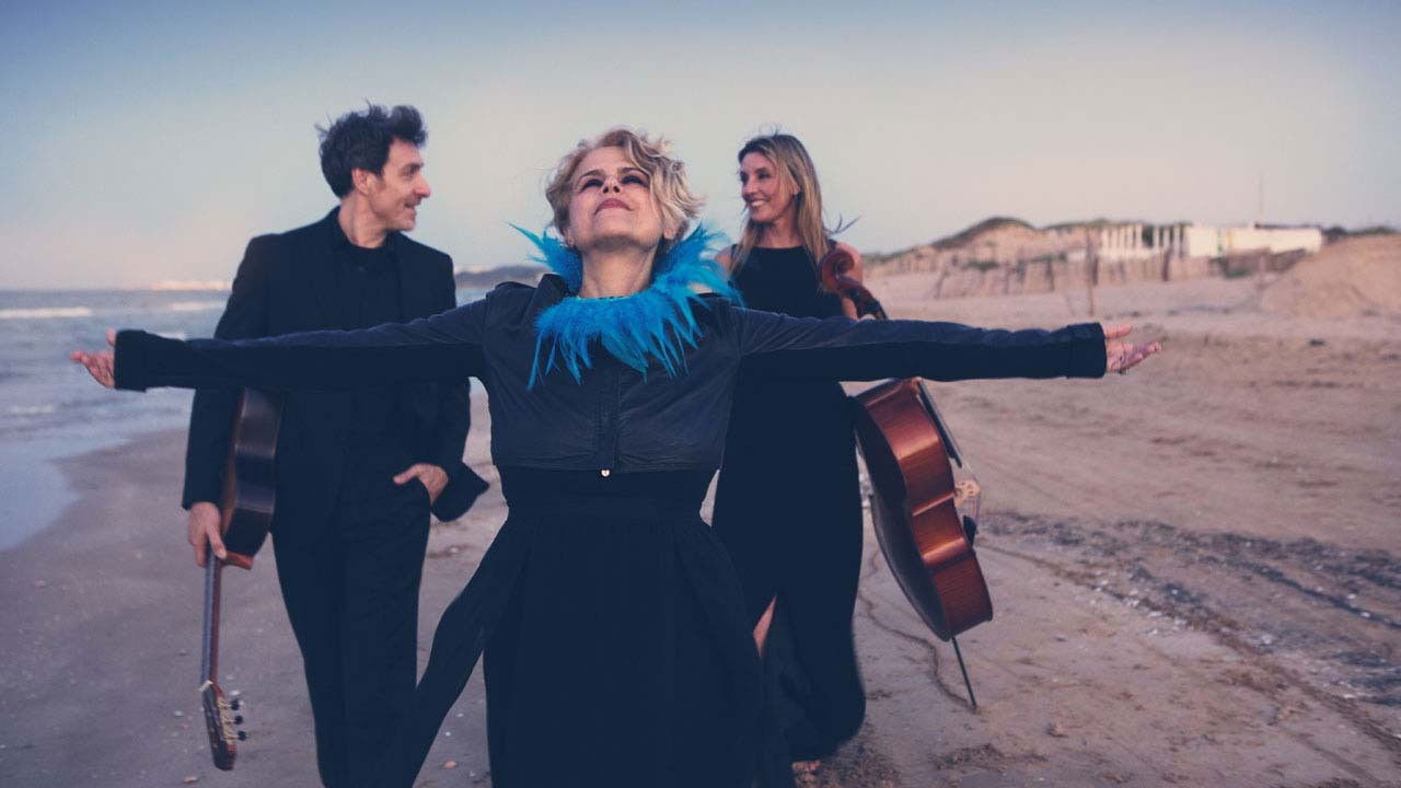 Backdrop for Il suono della voce