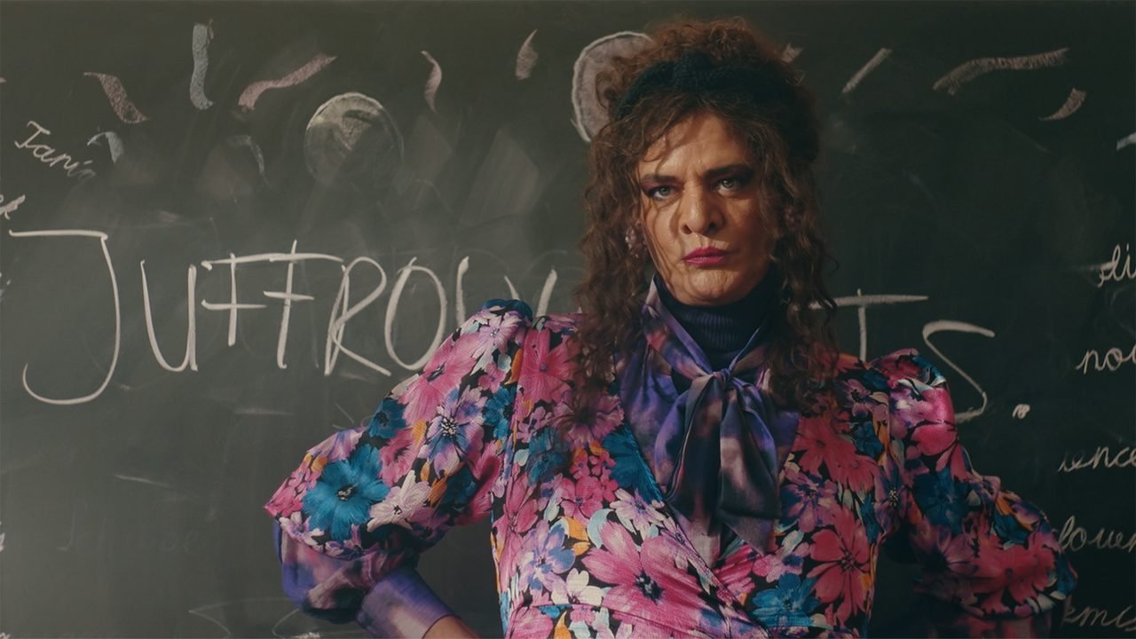 Backdrop for Miss Pots