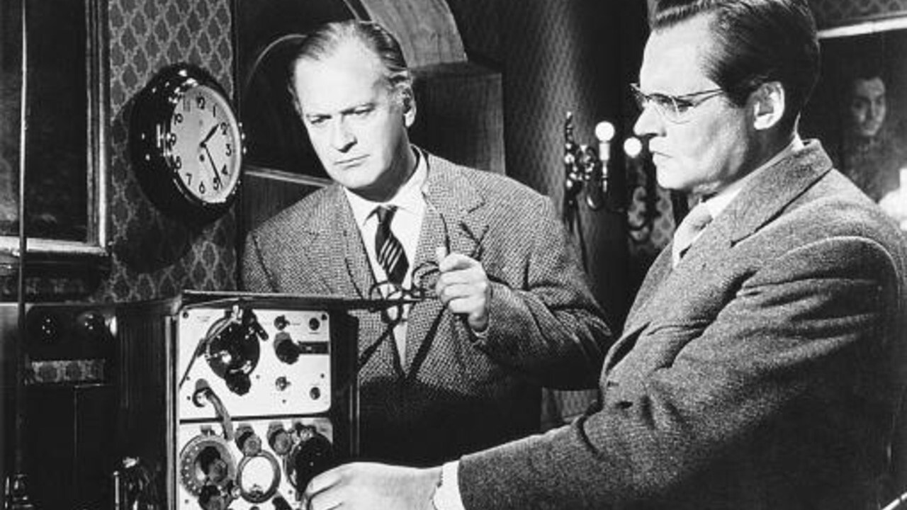 Backdrop for The House of Intrigue