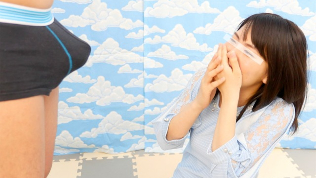 Backdrop for IENE-800 When I found a petite, innocent young lady in Shinjuku and had her rub my 18cm mega cock, this is what happened.