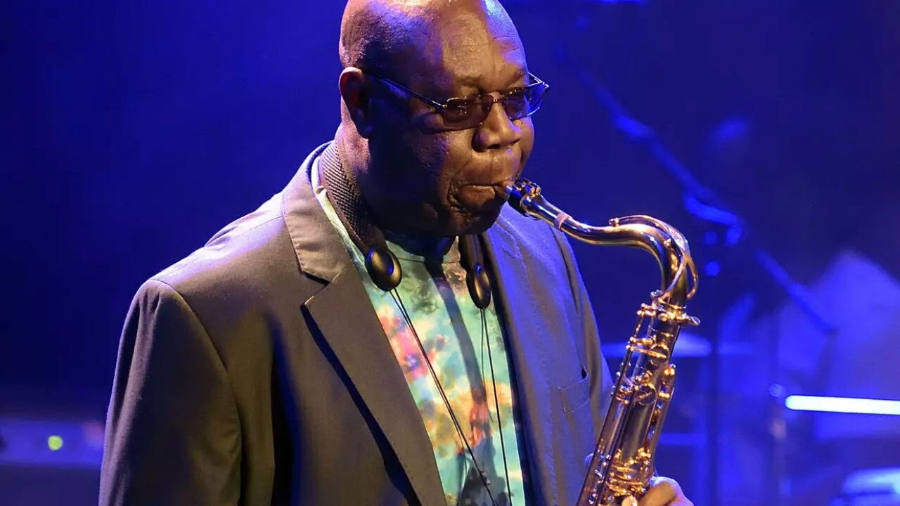 Backdrop for Manu Dibango fête ses 80 ans à l'Olympia de Paris