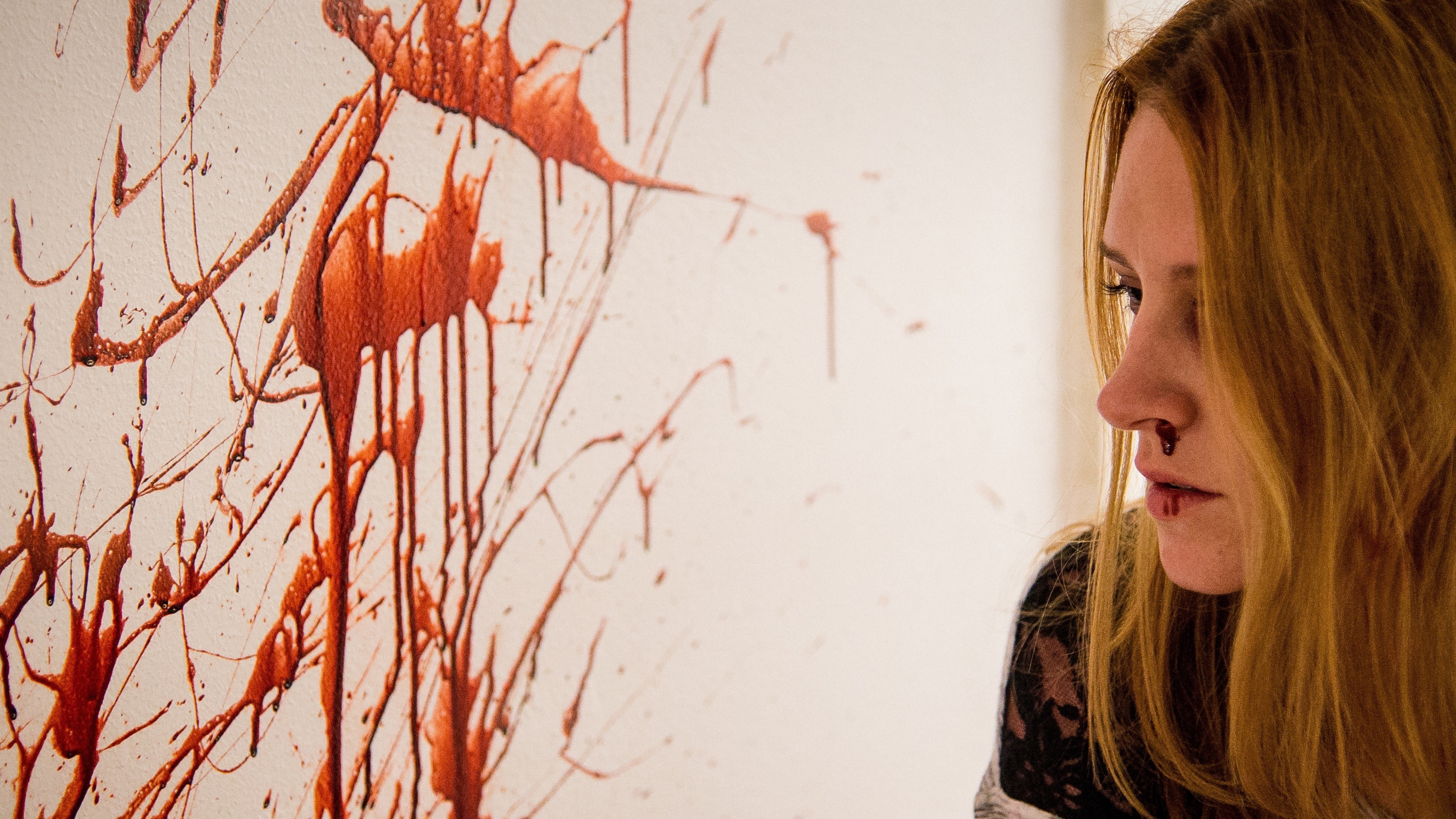 Backdrop for Last Girl Standing