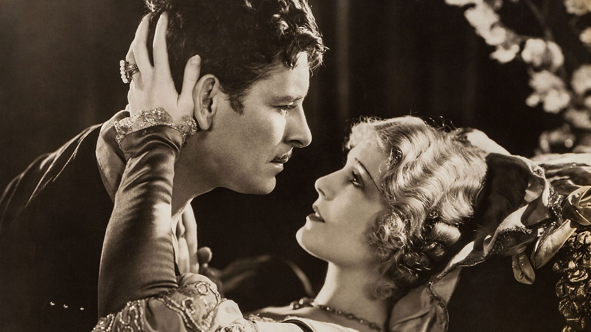 Backdrop for Two Lovers