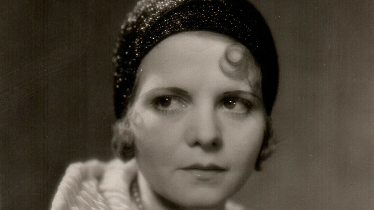 Backdrop for The Little Adventuress