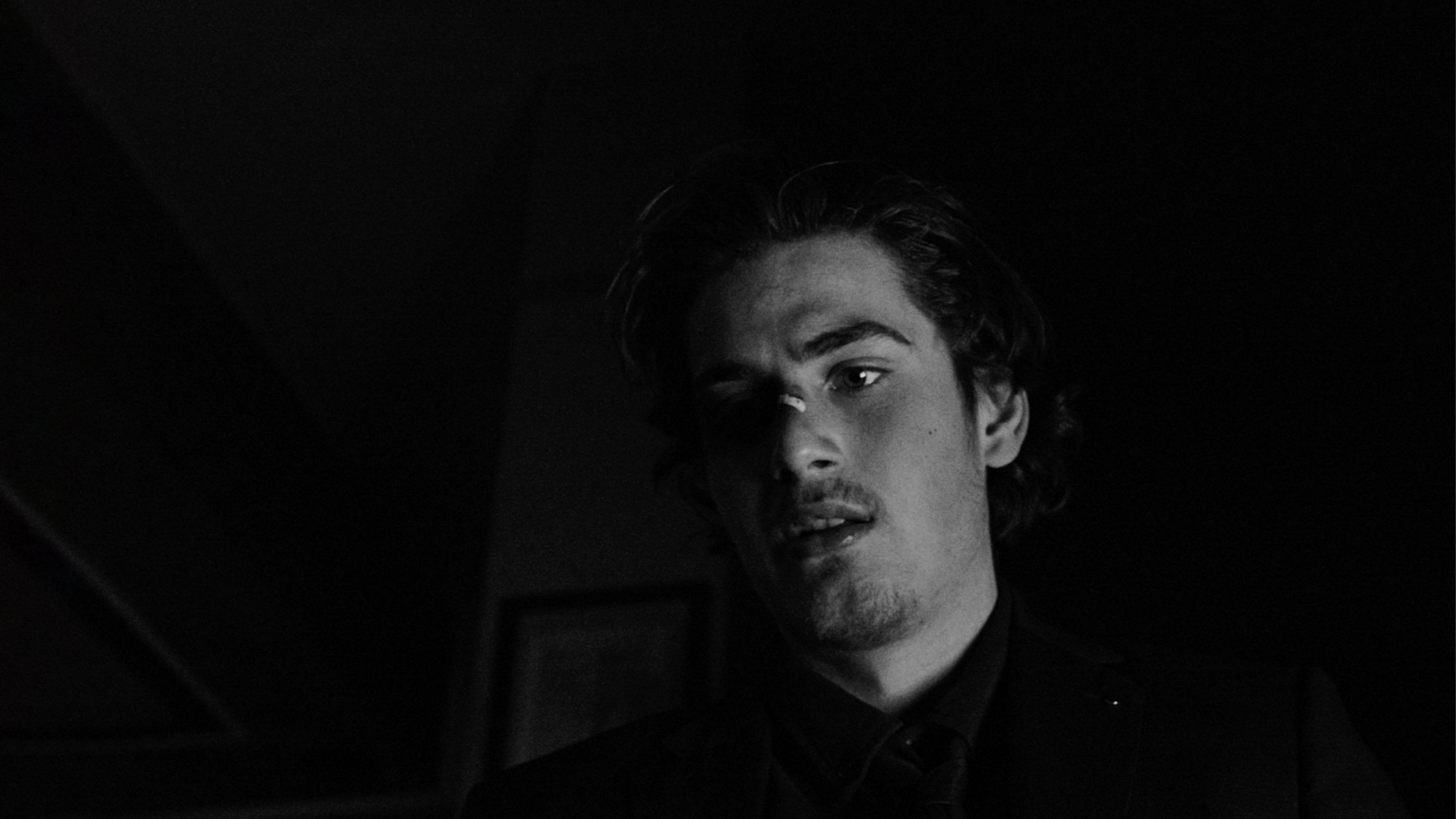 Backdrop for Tek Yol