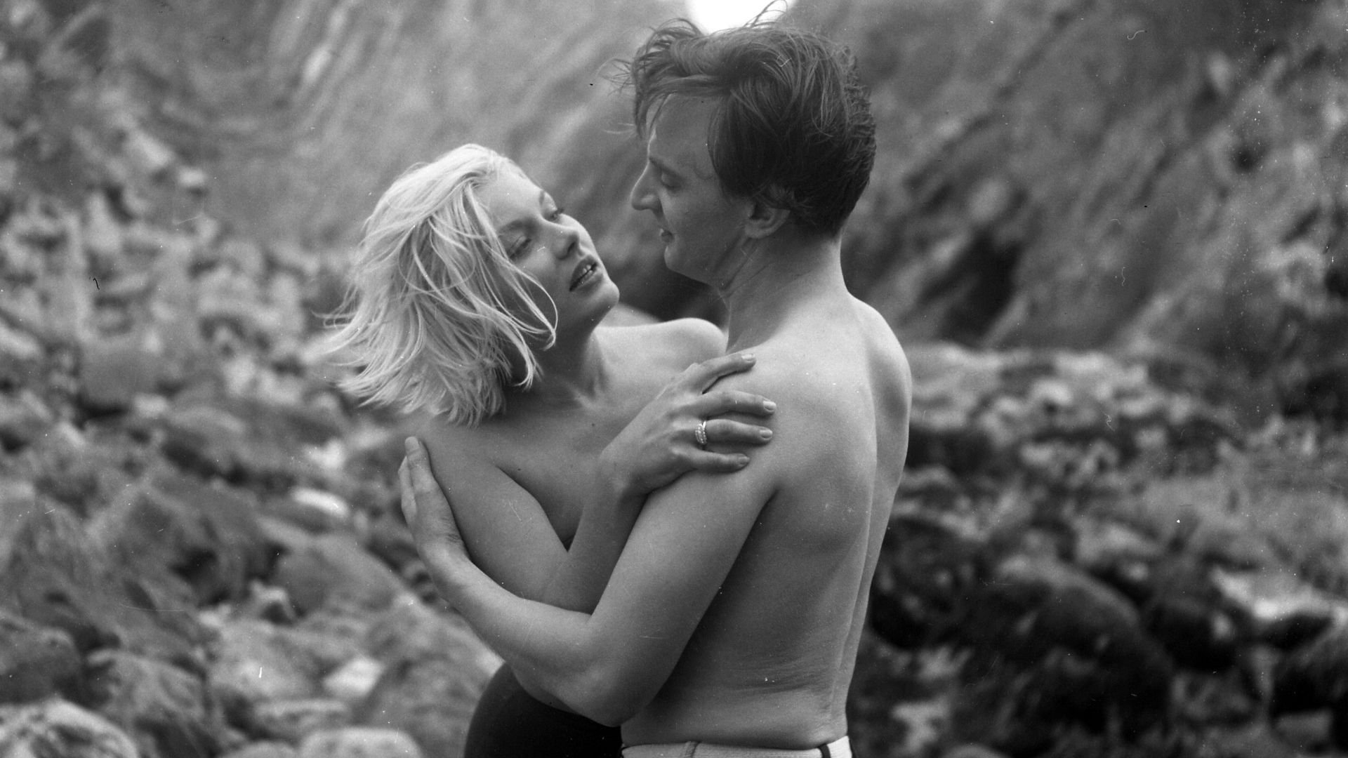 Backdrop for Four Sided Triangle