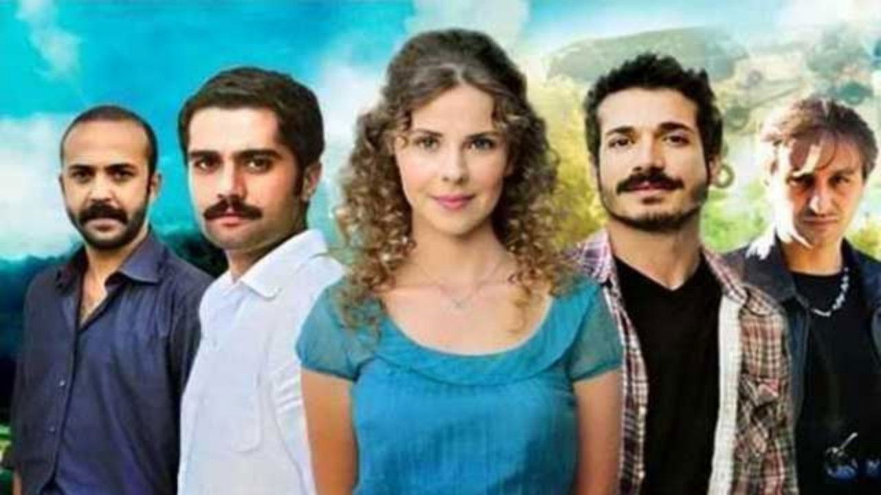 Backdrop for Mavi Kelebekler