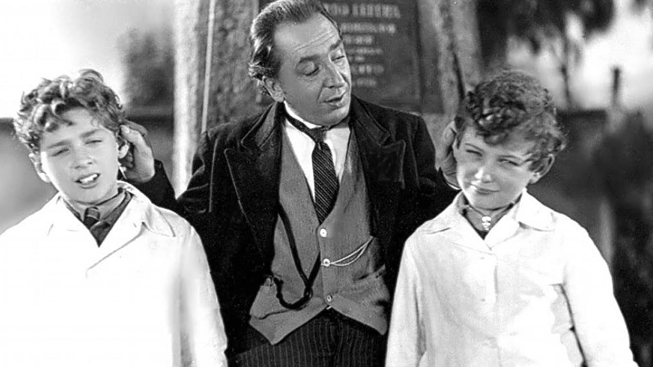 Backdrop for Maestro Levita