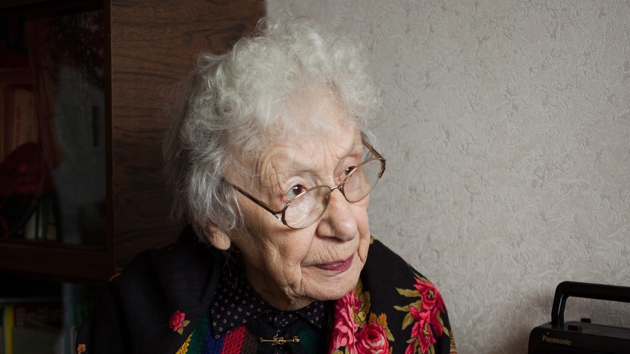 Backdrop for Women of the Gulag