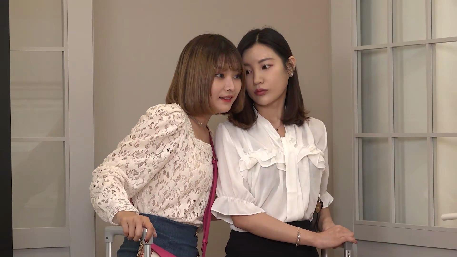 Backdrop for Pet Girl: Secret Helper