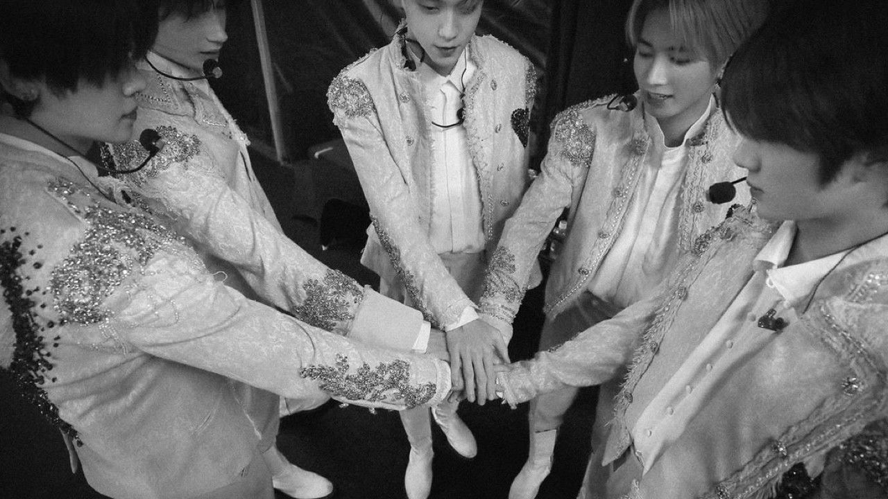 Backdrop for TOMORROW X TOGETHER WORLD TOUR  'ACT:LOVESICK'