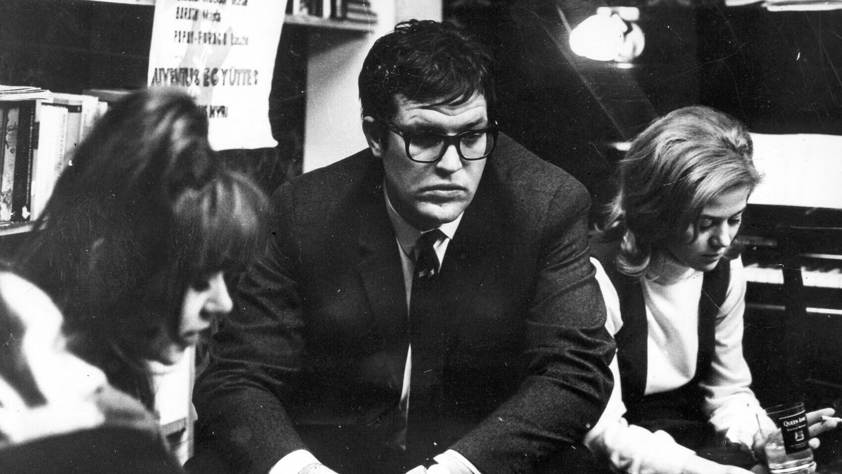 Backdrop for Those Who Wear Glasses