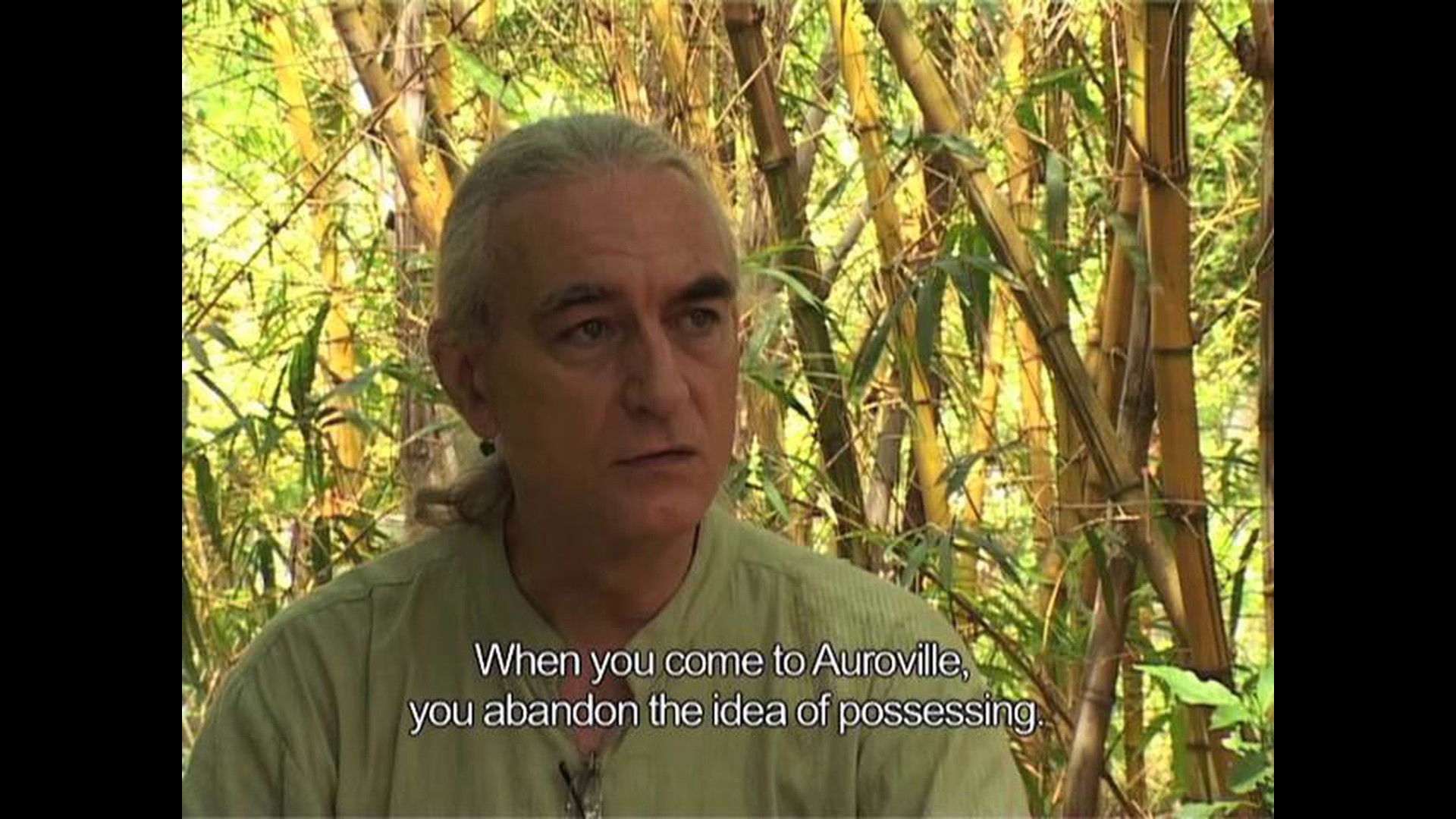 Backdrop for Auroville: L'esquisse d'un monde