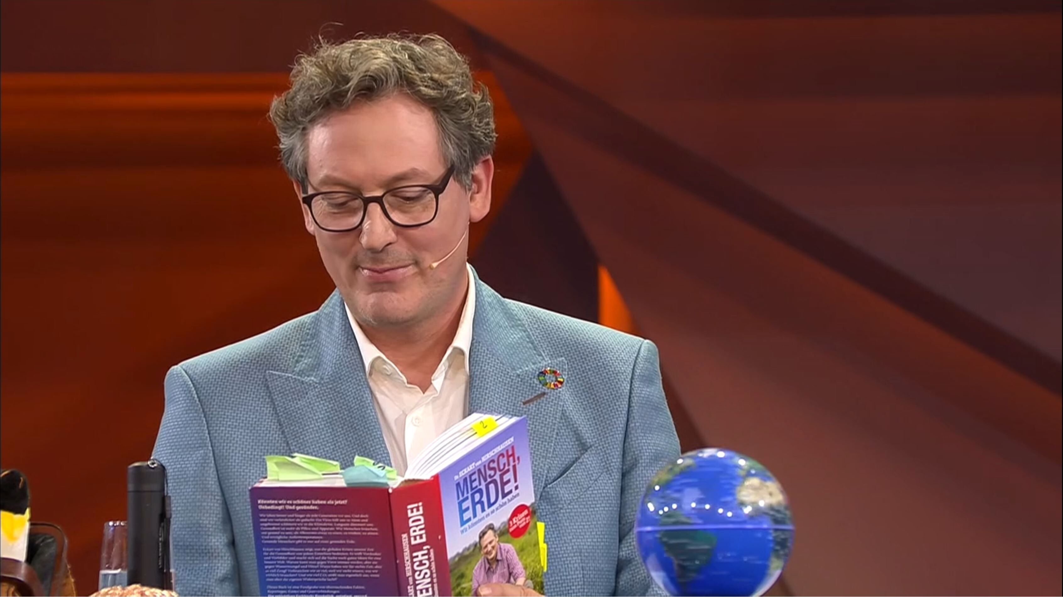 Backdrop for Mensch, Erde!