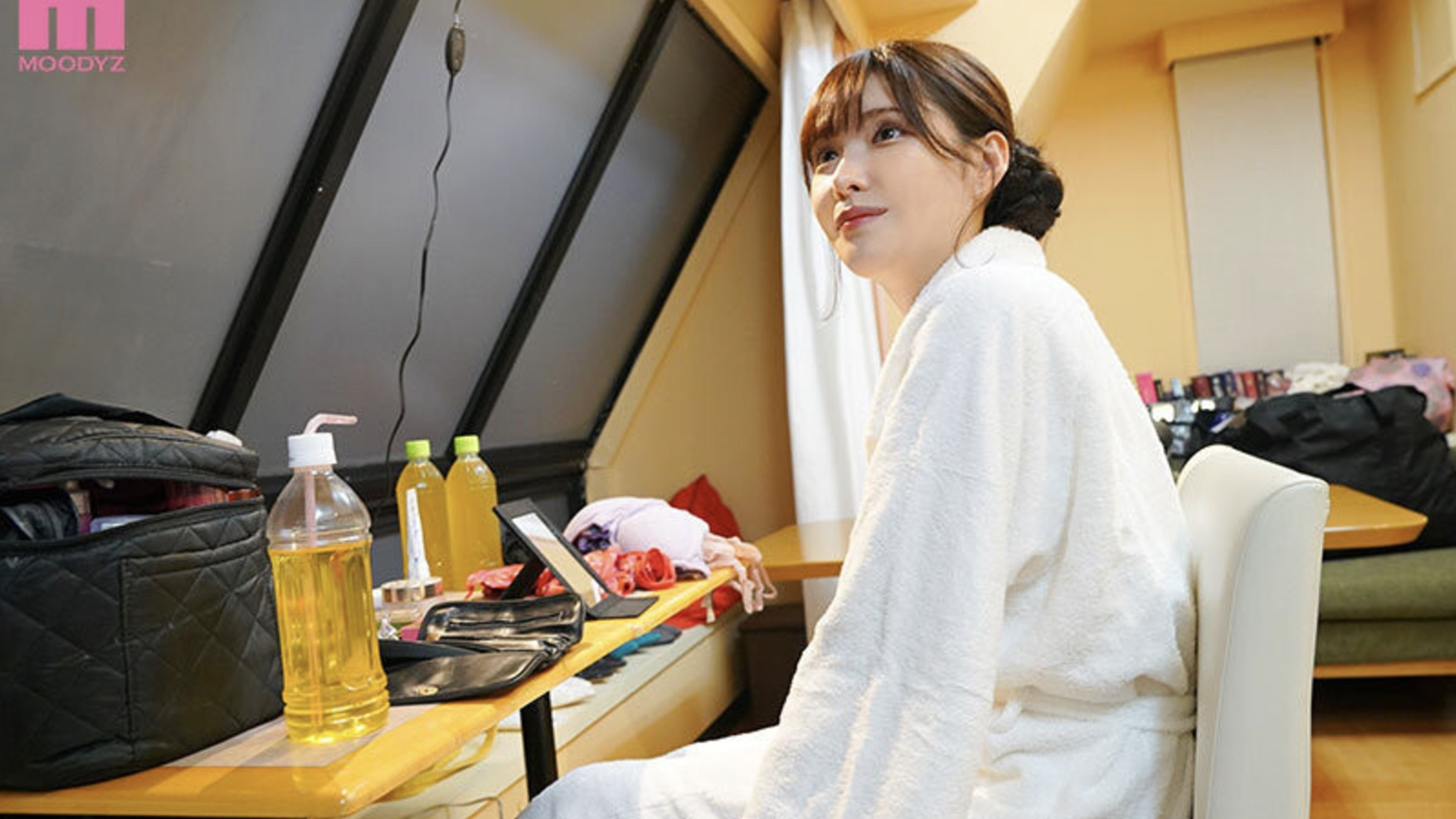 Backdrop for Super Beautiful Slender Sensation Awakening Documentary – Poking and Squirting orgasm with Piledriver Piston: Arina Arata