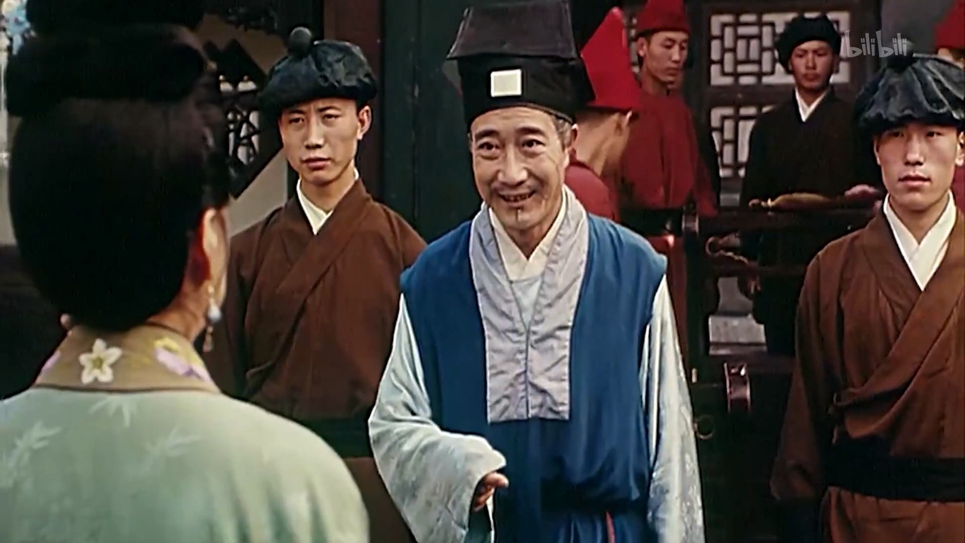 Backdrop for 嘻笑鸳鸯