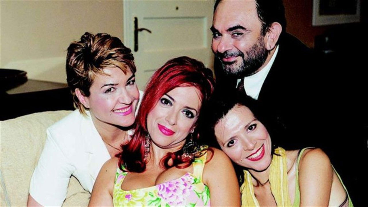 Backdrop for Βorn on Saturday