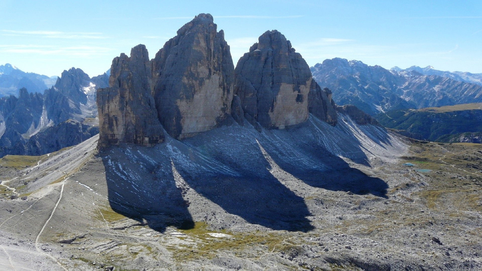 Backdrop for Le Grandi Nord Delle Alpi: Cima Grande di Lavaredo