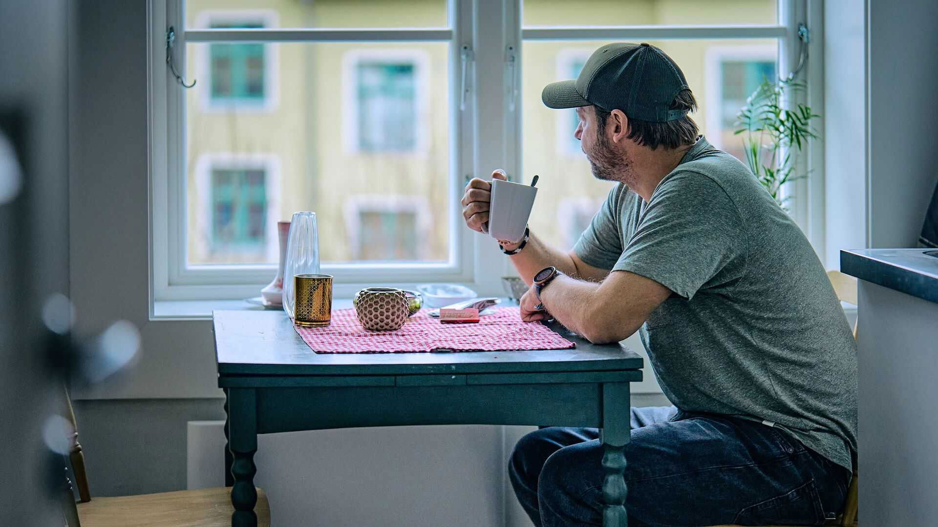 Backdrop for Petter – Der ingen vil bo