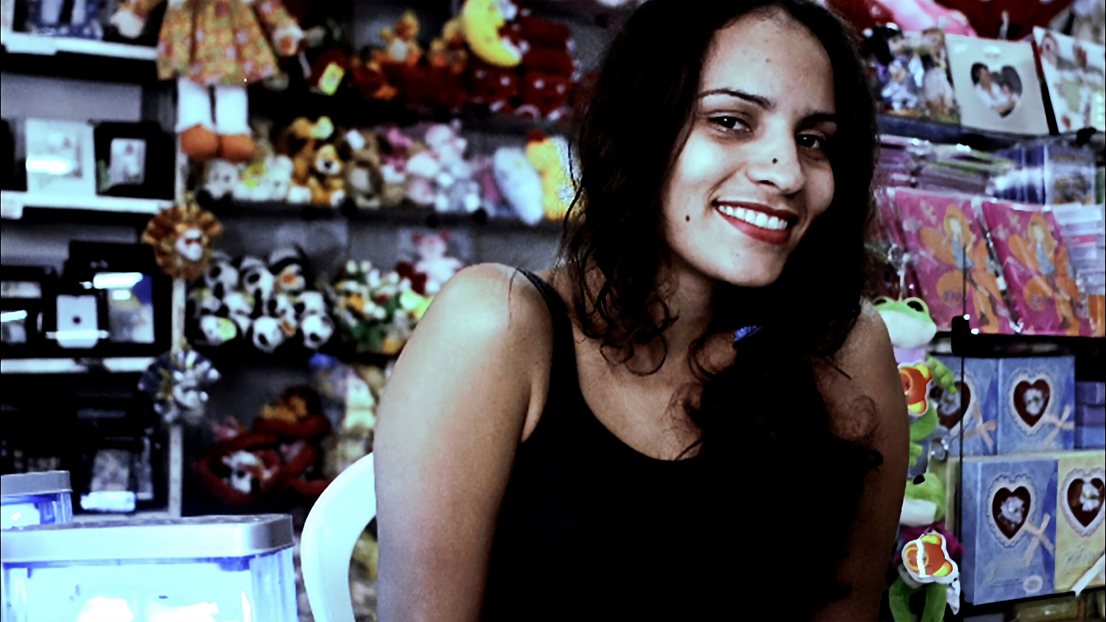 Backdrop for I Travel Because I Have to, I Come Back Because I Love You