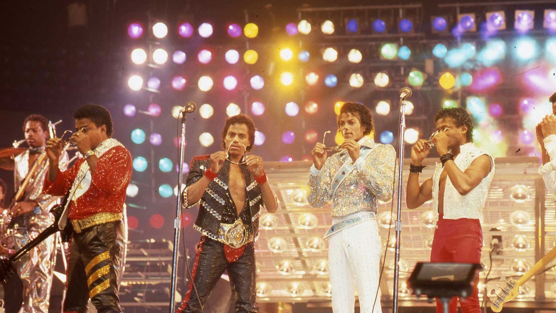 Backdrop for The Jacksons Live At Toronto 1984 - Victory Tour