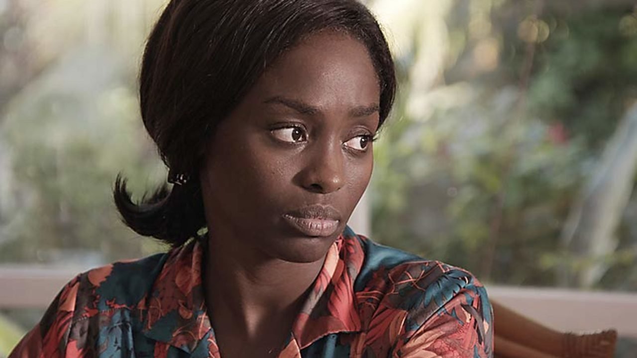 Backdrop for Regard Noir