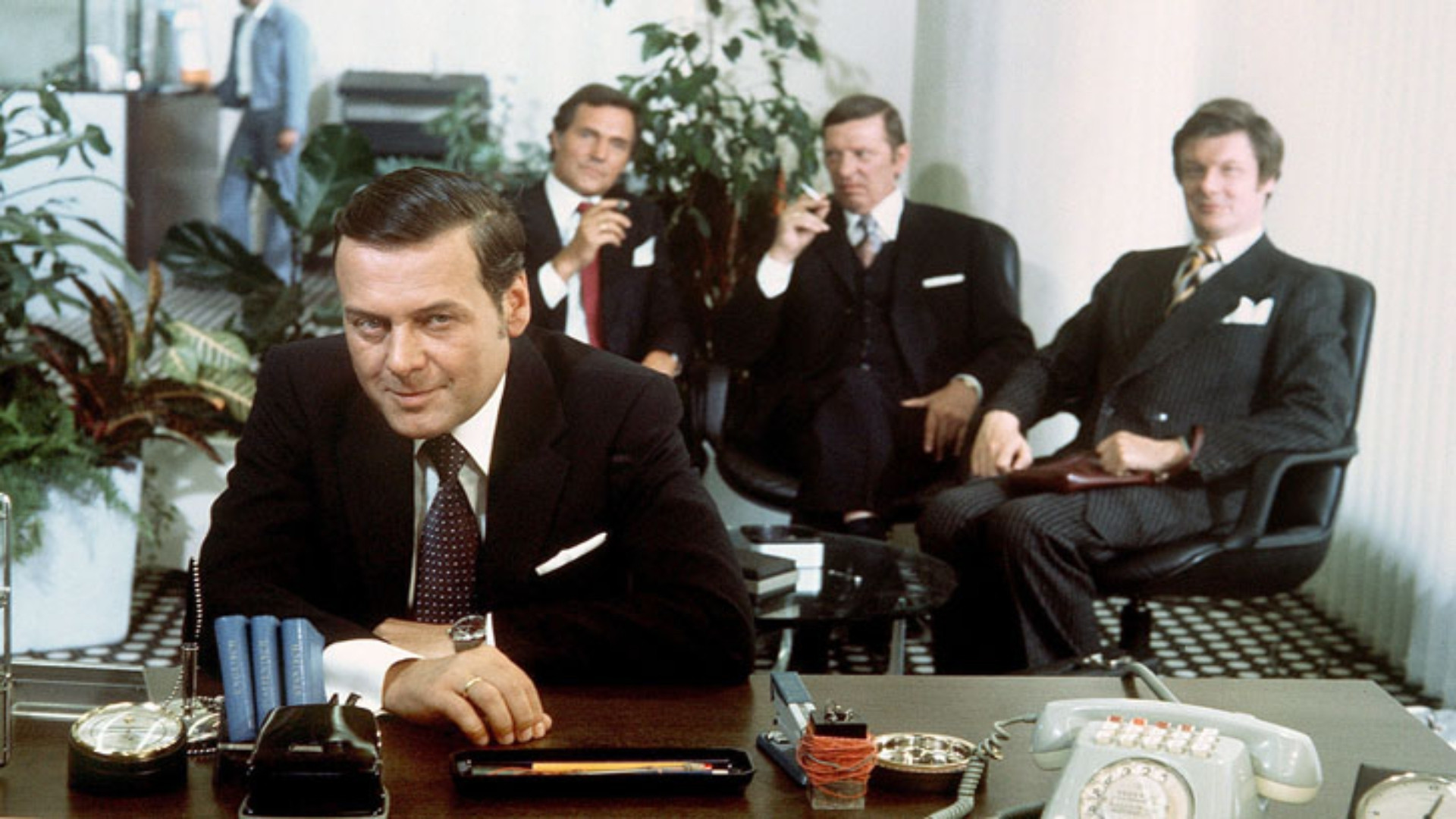 Backdrop for Four Against the Bank