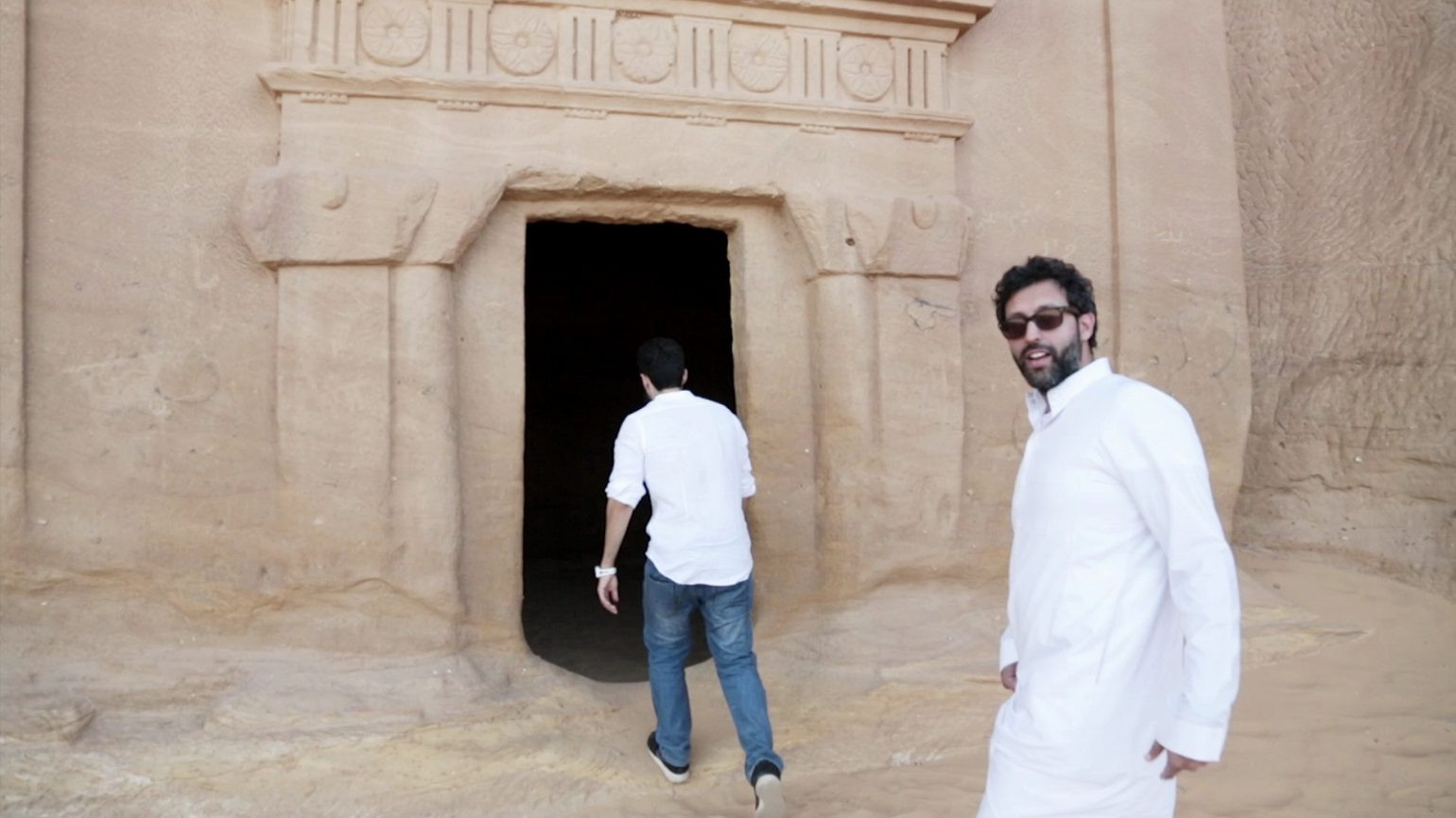 Backdrop for Madayen