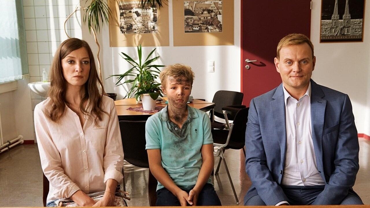 Backdrop for Ach, diese Lücke, diese entsetzliche Lücke