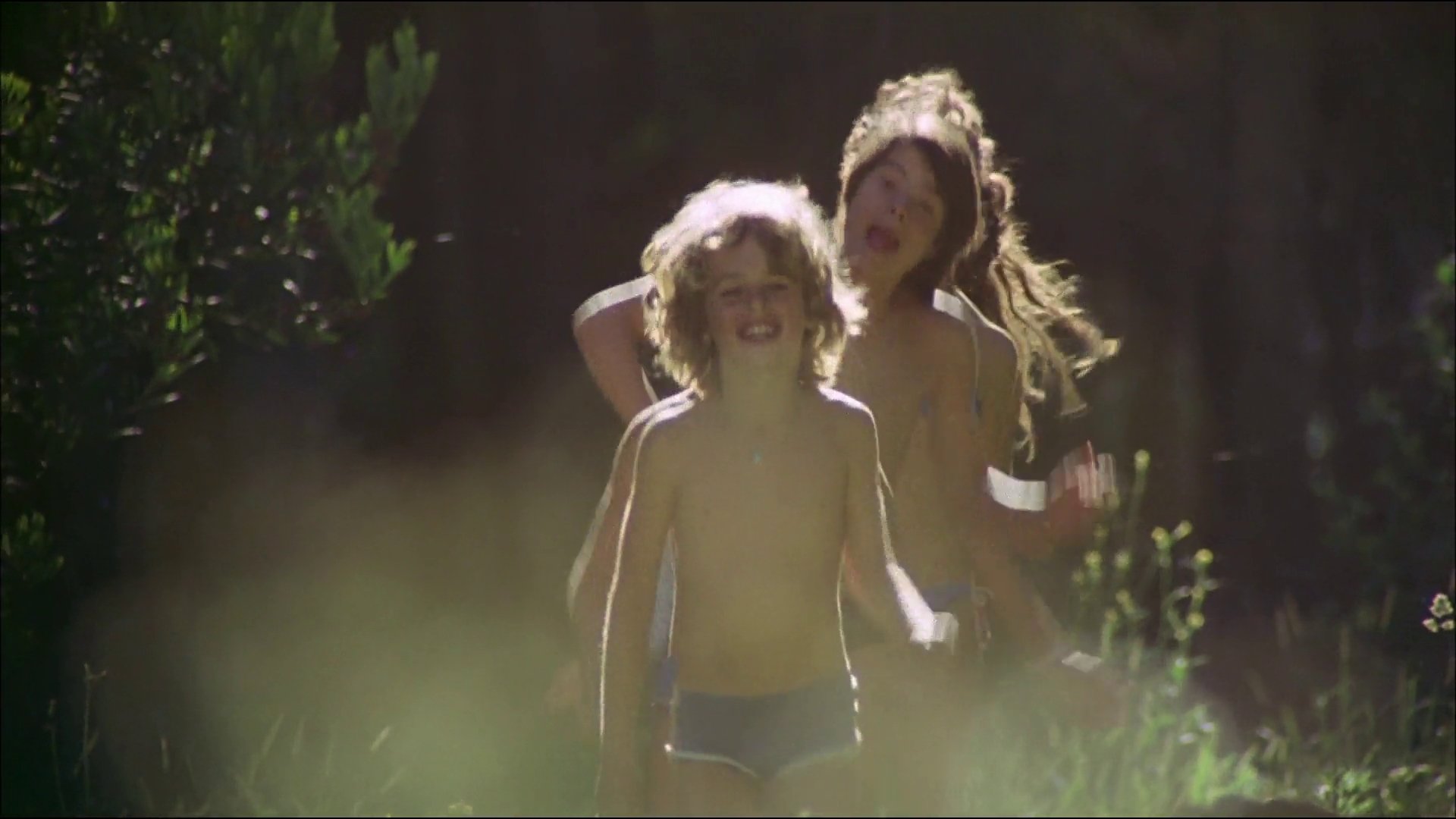 Backdrop for Parchis Against the Invisible Inventor