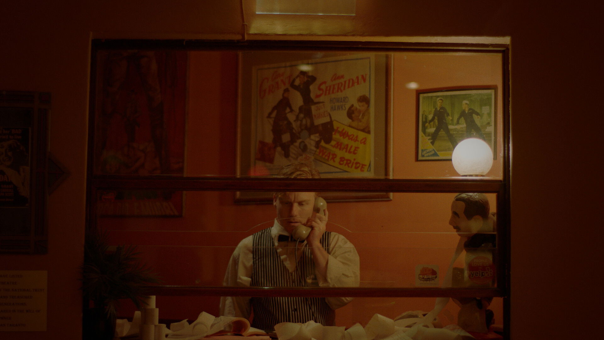 Backdrop for Diced Peaches in Light Syrup No.10 Can