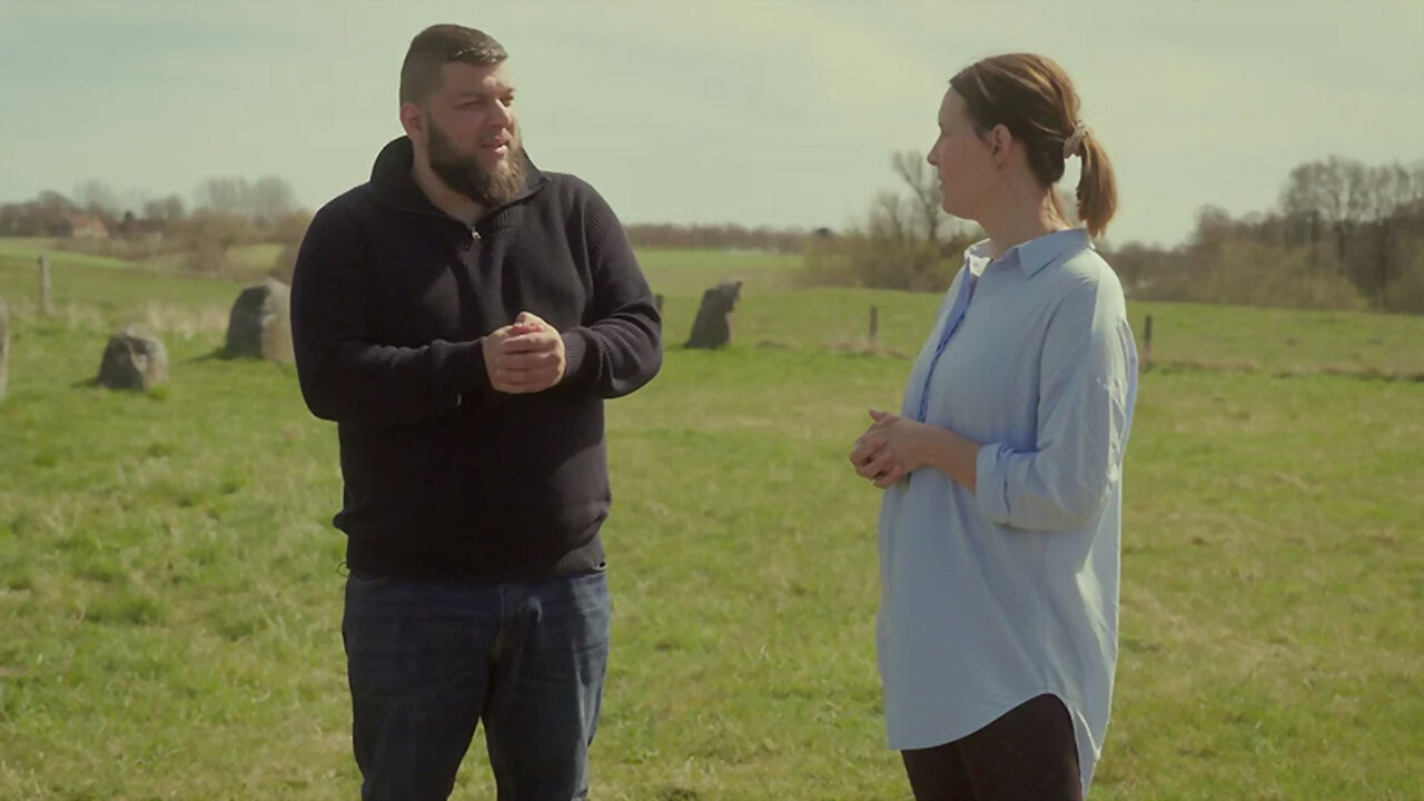 Backdrop for On les appelle vikings