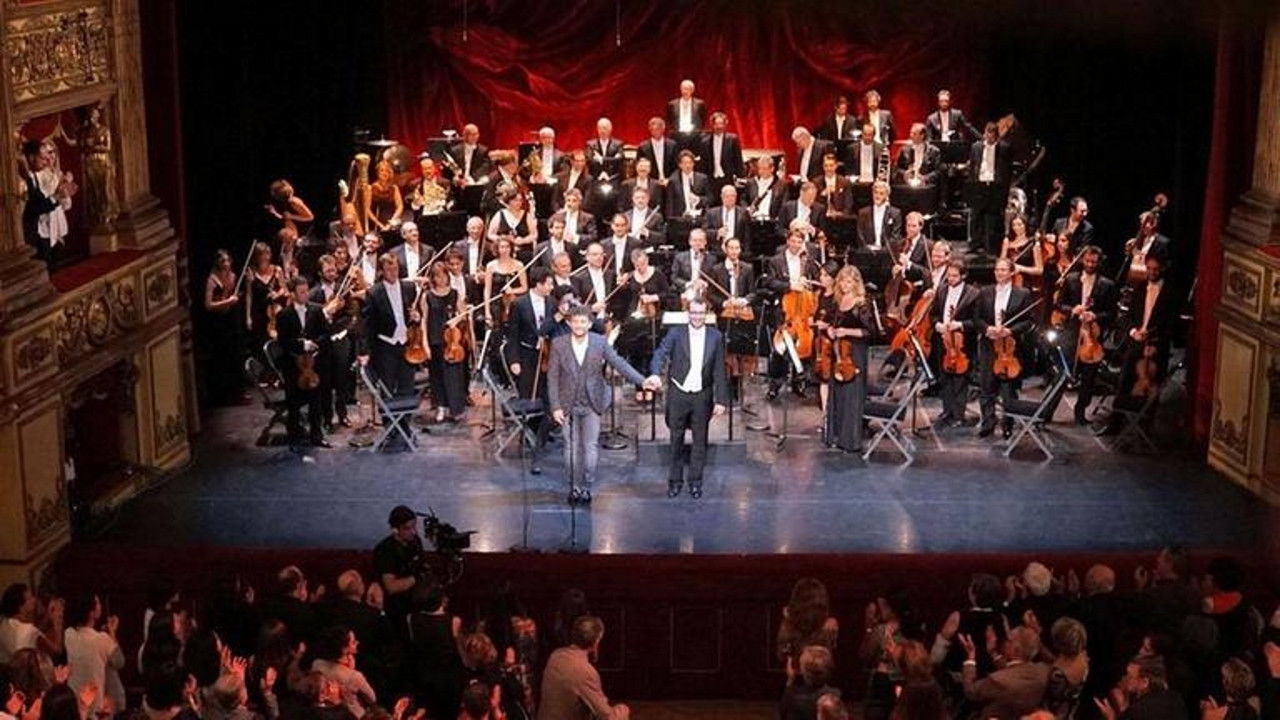 Backdrop for Foreigner Live at the Symphony