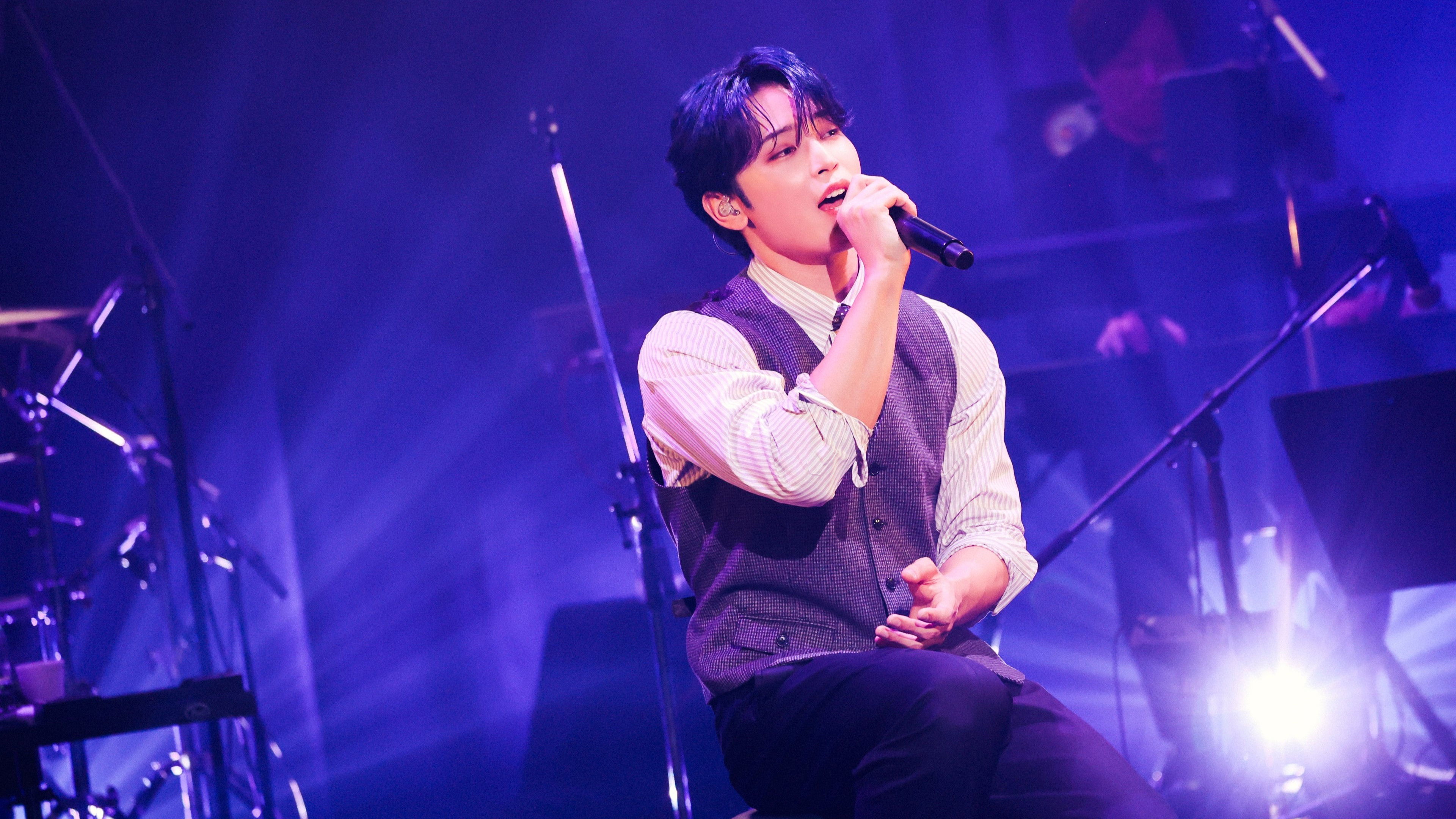 Backdrop for Day by day