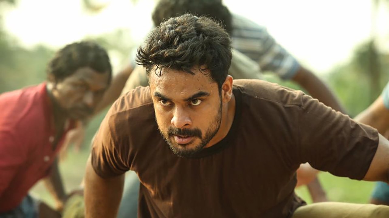 Backdrop for Oru Kuprasidha Payyan