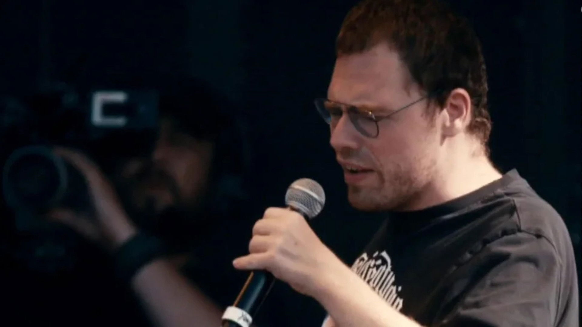 Backdrop for Astéréotypie en concert aux Vieilles Charrues 2025