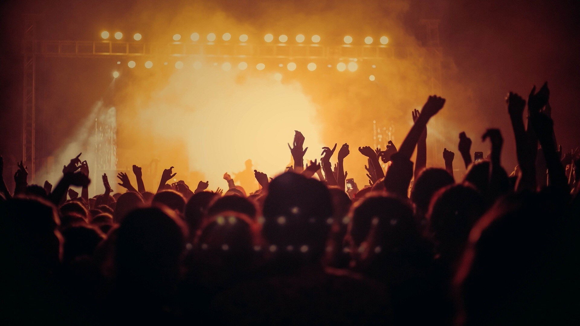 Backdrop for Enrique Iglesias: Live from Odyssey Arena, in Belfast UK