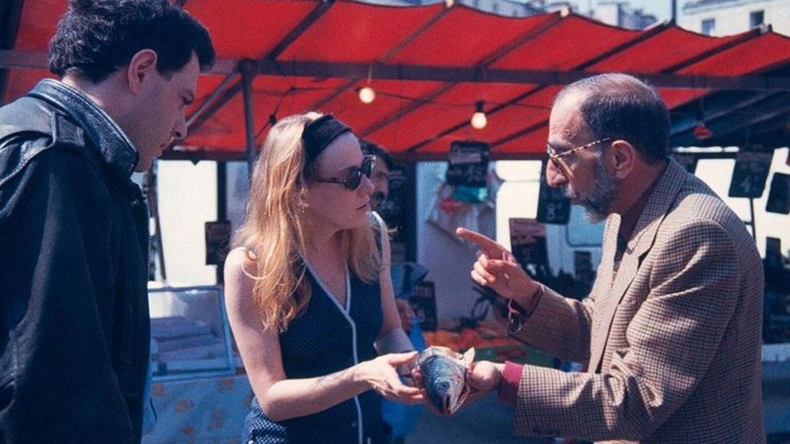 Backdrop for Paroles