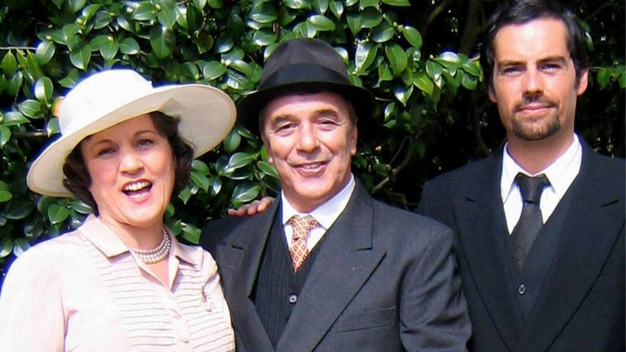 Backdrop for Histórias de Alice