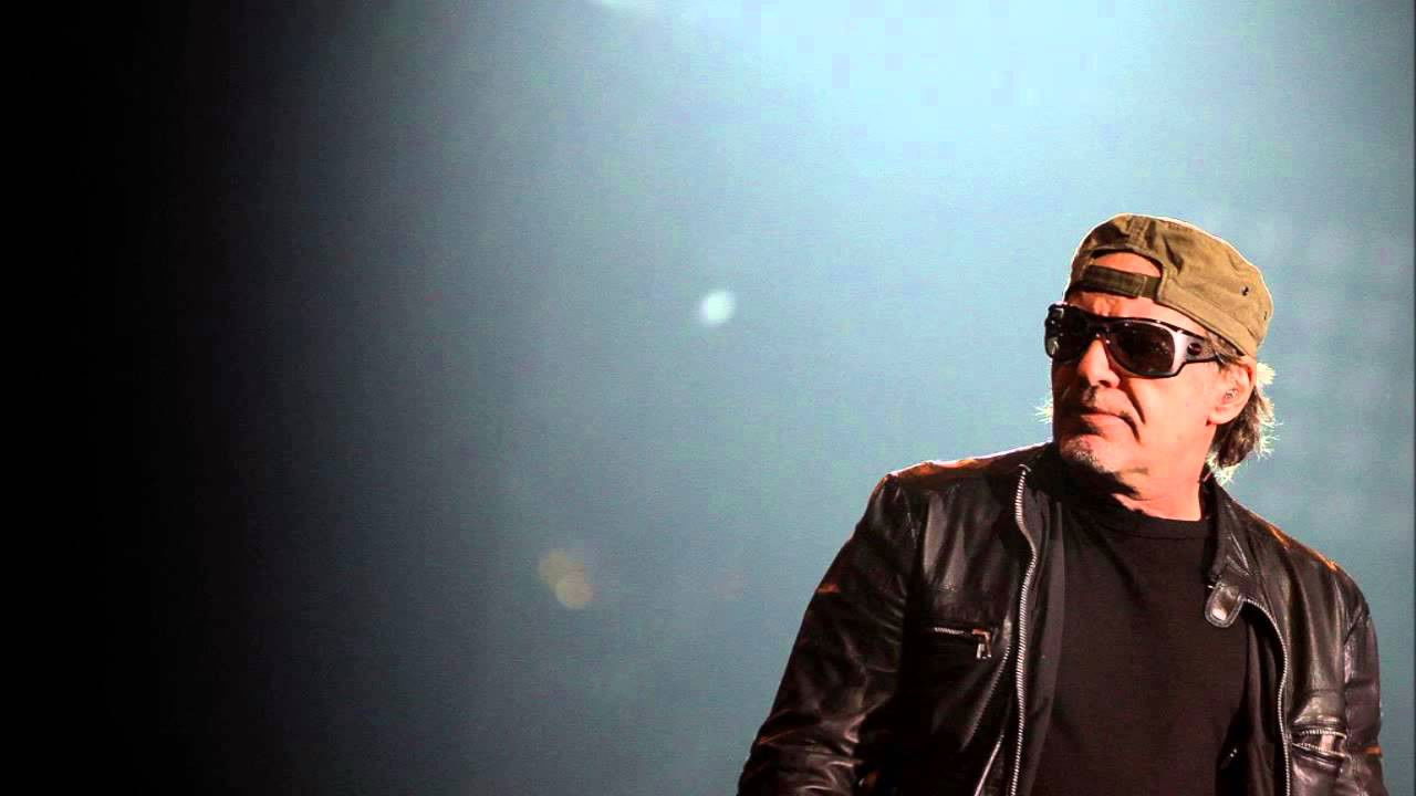 Backdrop for Vasco Rossi - Siamo solo noi  Sei come 6