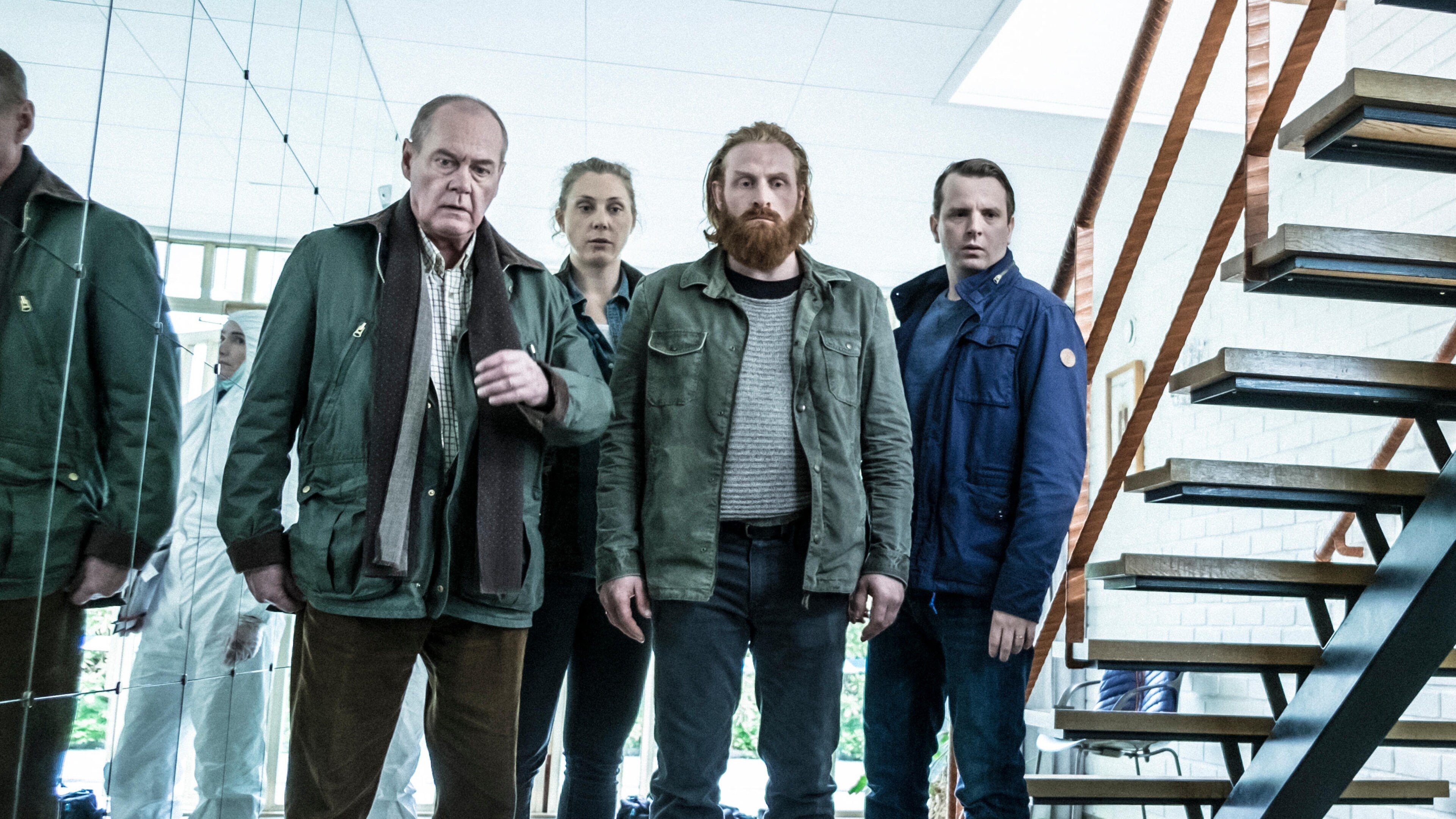 Backdrop for Beck 33 - End of the Road