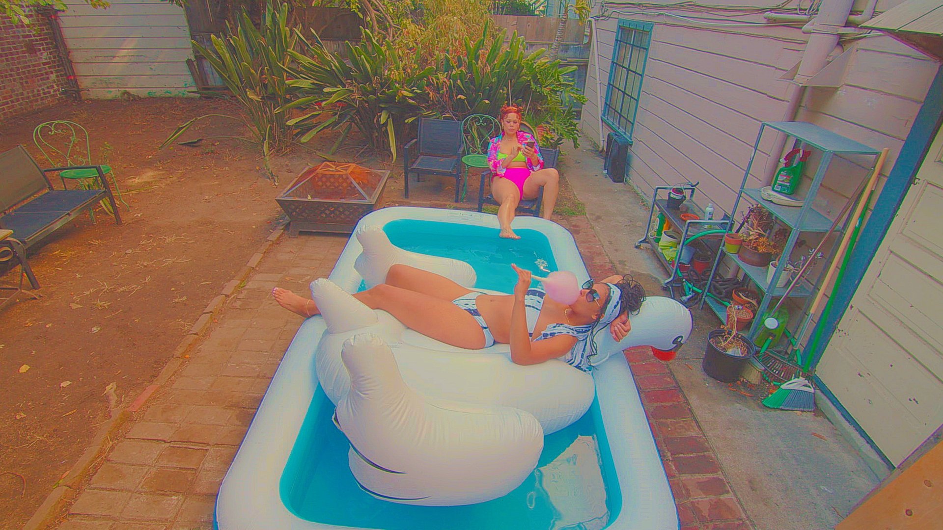 Backdrop for Donna and Ally