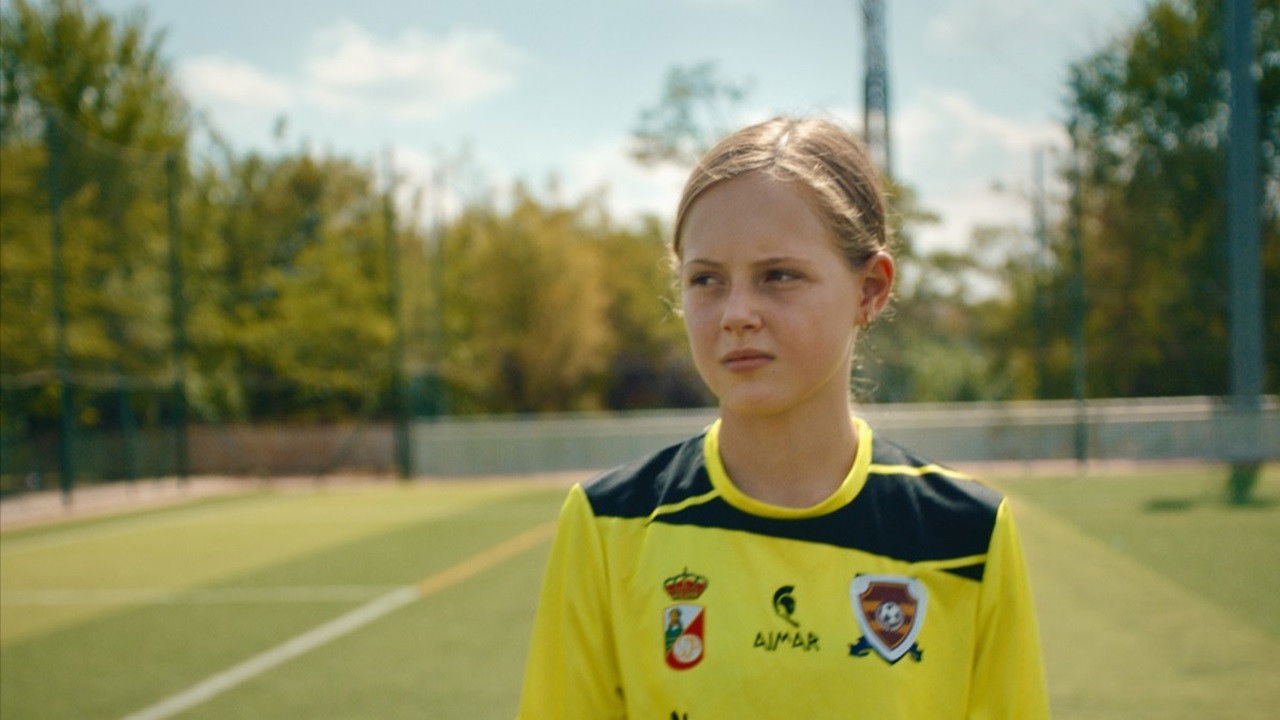 Backdrop for Corre, Adela